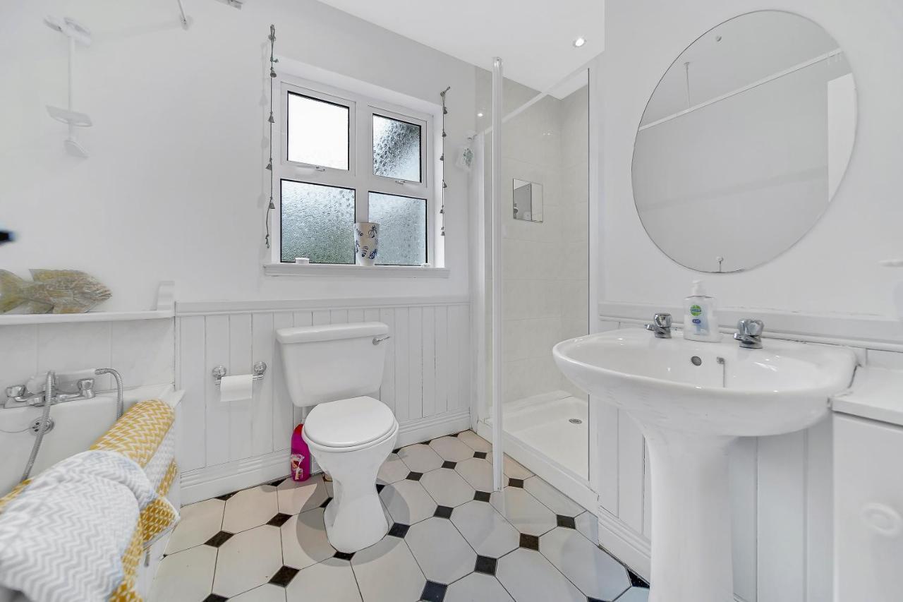 Luxury Accommodation With Games Room - Sleeps 10 Rathmullan Exterior foto